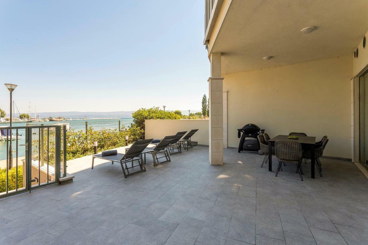 Luxury Apartment With Hot Tub Omiš Exterior foto