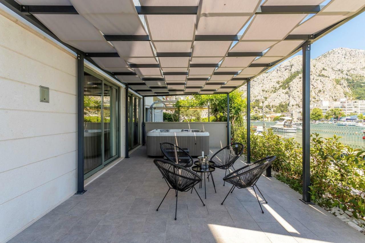 Luxury Apartment With Hot Tub Omiš Exterior foto